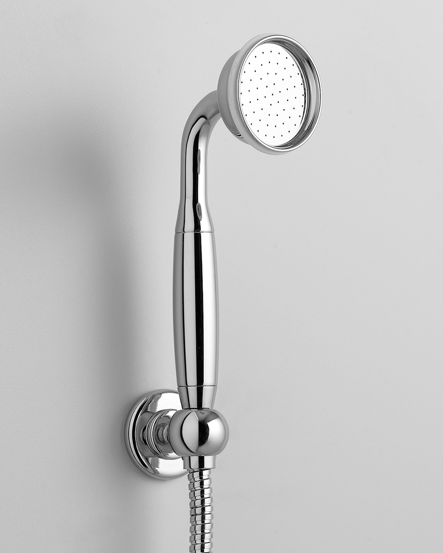 Klassische luxuriöse Handbrause aus solidem Messing. Sehr hochwertig verarbeitet.